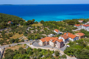 Apartments FOREVER, Miholascica
